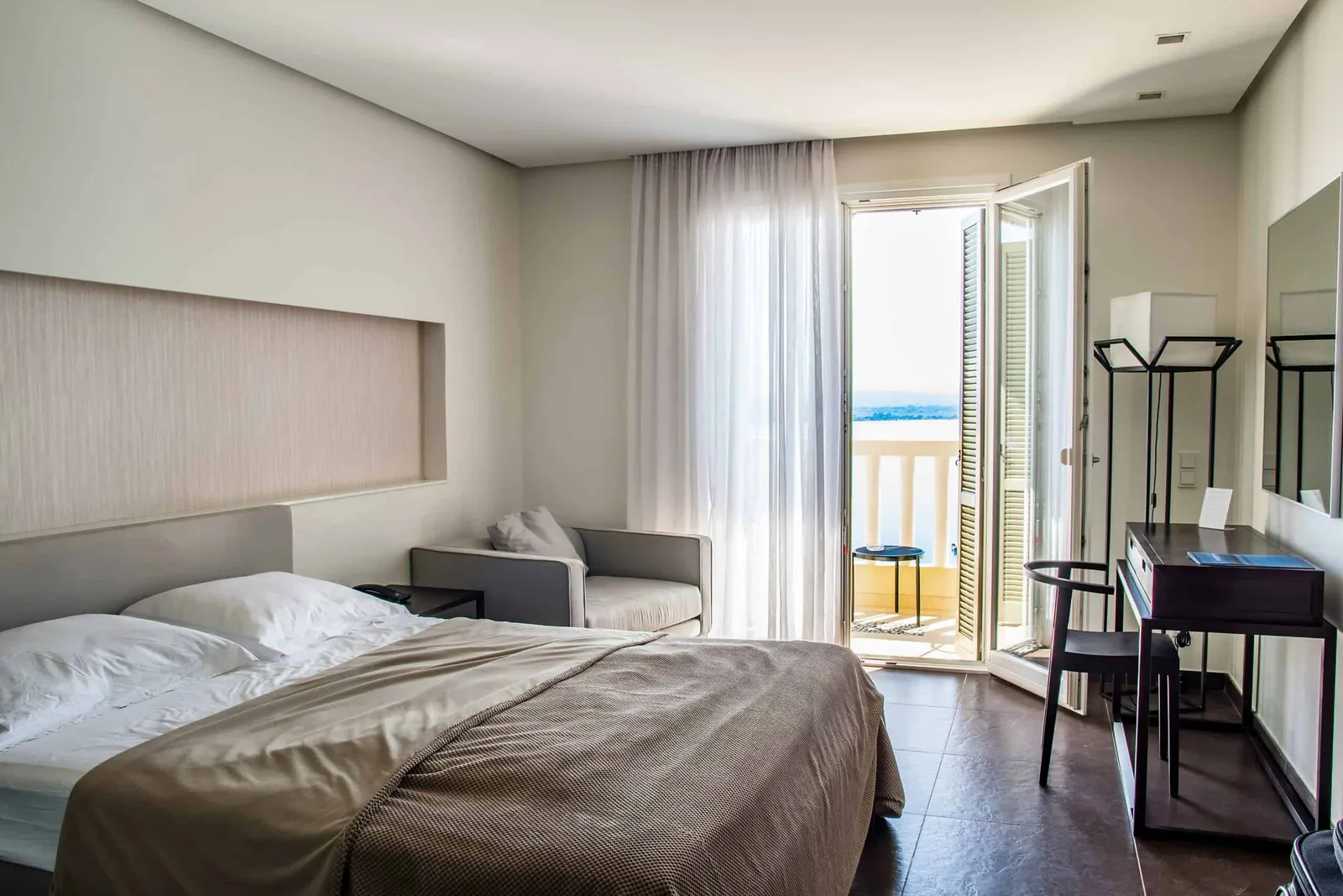 Hoe kamermonitors uw hotels veilig houden