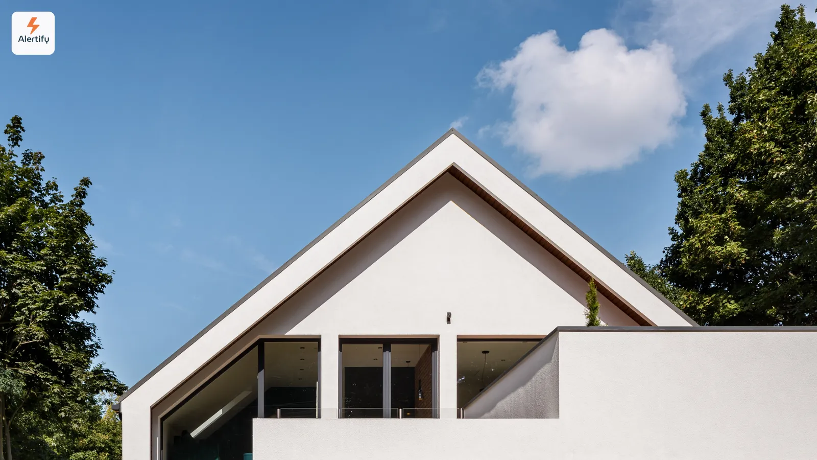 Rookdetectie voor huurwoningen: overtredingen vroeg signaleren en uw investering beschermen