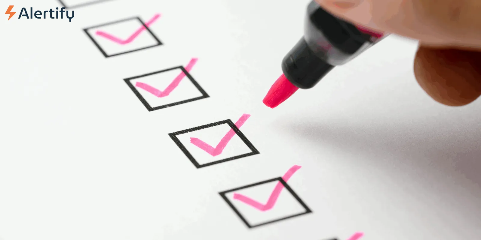 De ultieme kamer-voor-kamer schimmelinspectie checklist voor uw vakantiewoning - waar controleren op schimmel in een pand